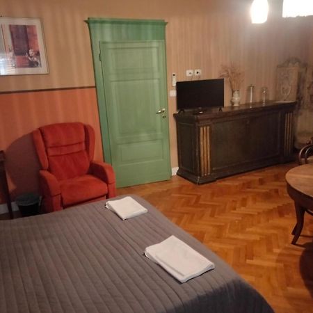 San Petronio Room And Suite Rooms - By Bolognacentro Luxuryh Exterior foto